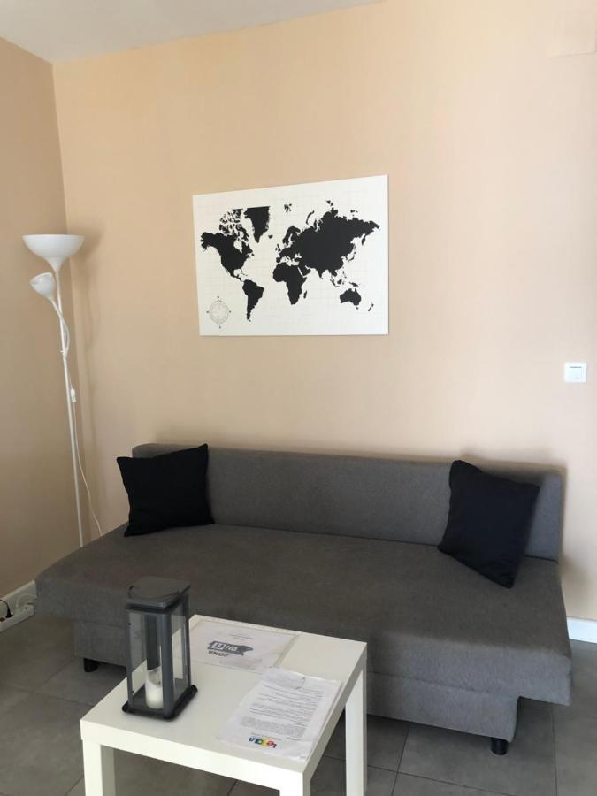 Damas 3 Apartment Caceres Bagian luar foto